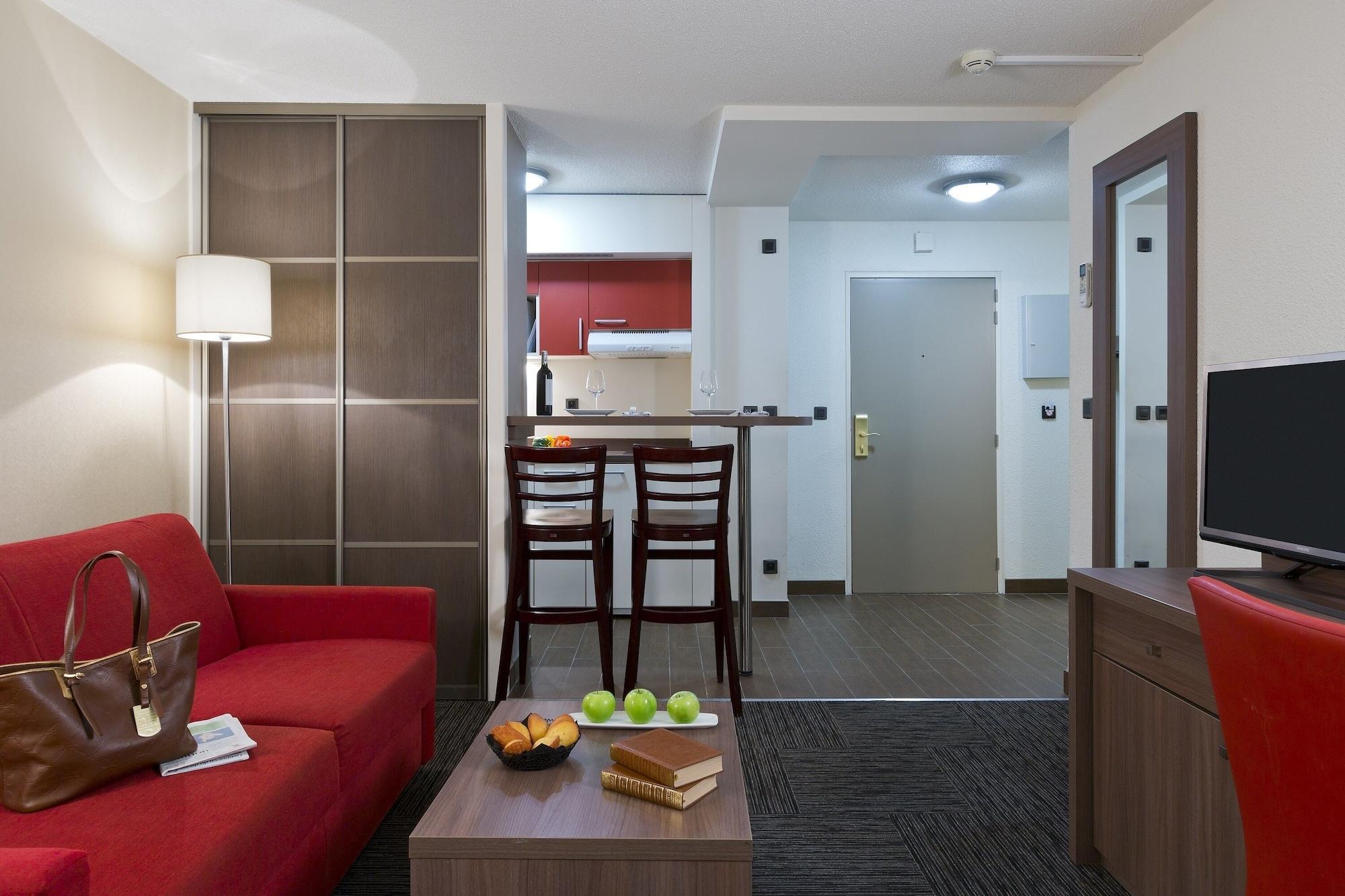 Residence La Reserve Geneve Ferney Voltaire Екстер'єр фото